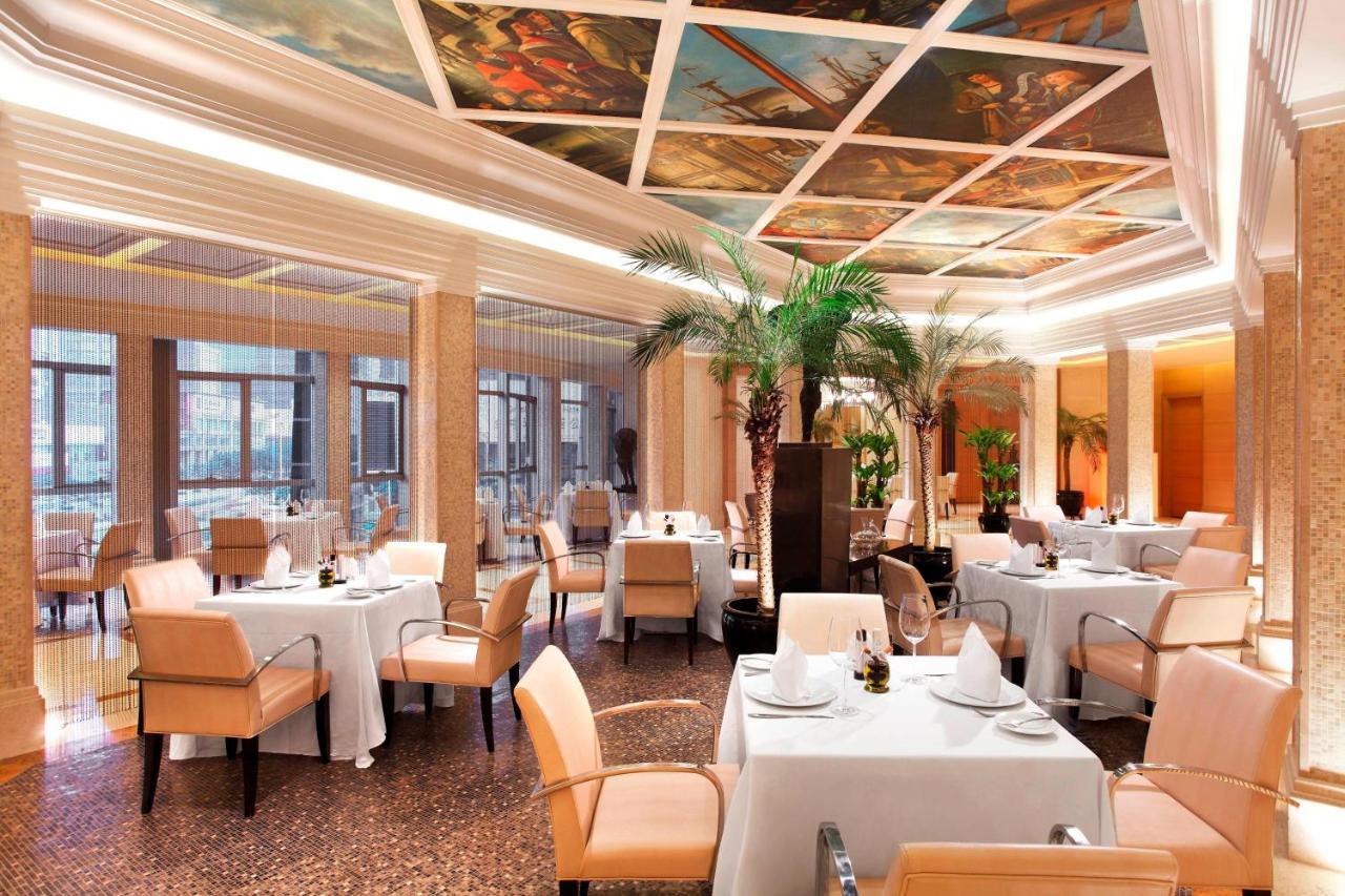 Sheraton Shenzhen Futian Hotel Екстериор снимка