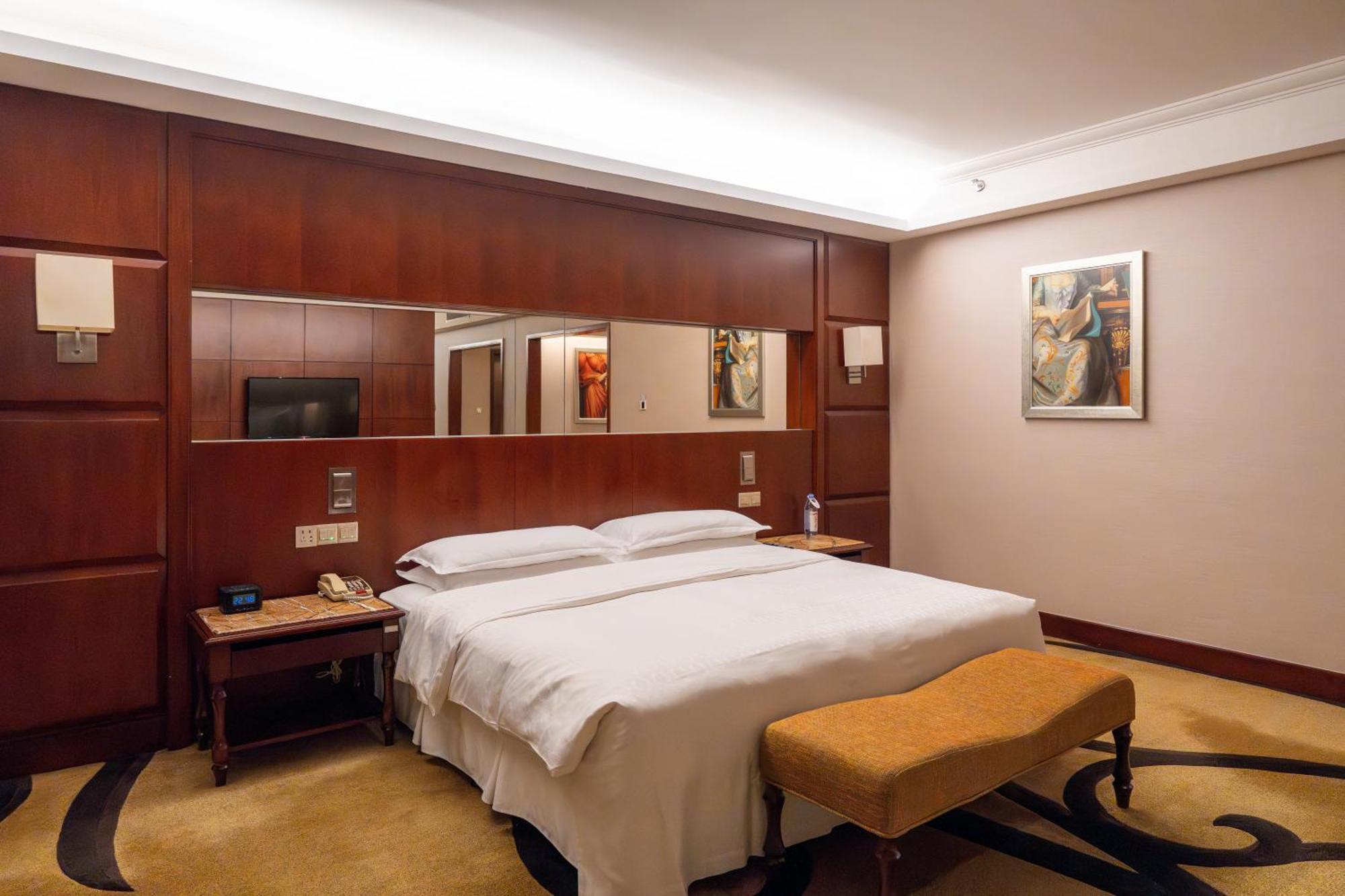 Sheraton Shenzhen Futian Hotel Екстериор снимка